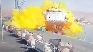 Ürdün'ün en önemli liman şehri Akabe'de zehirli klor tankının patlaması sonucu 13 kişi hayatını kaybetti.
