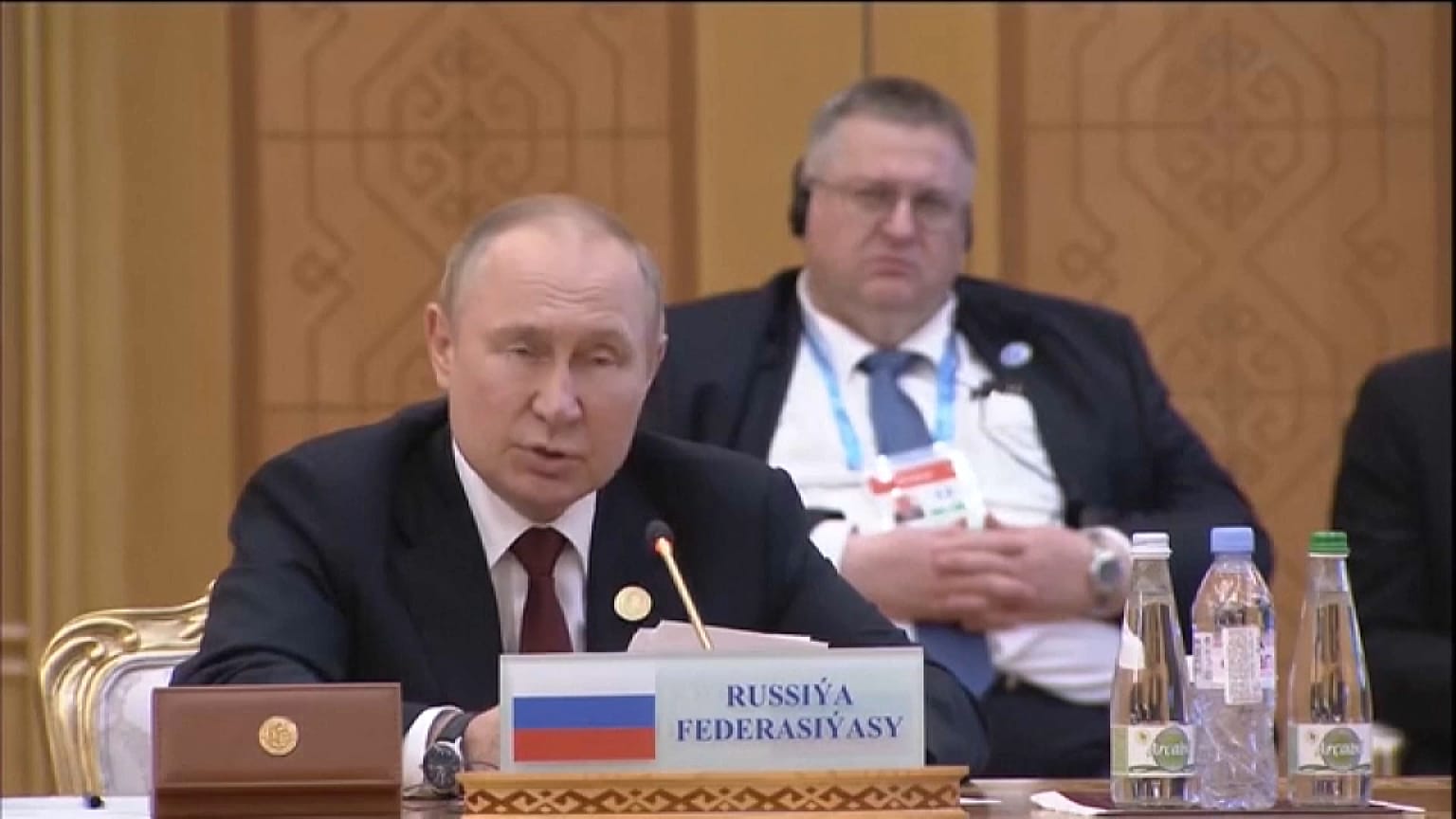 Vladimir Putin ha detto che verranno dispiegate truppe ai confini russi in risposta a un dispiegamento di soldati Nato in Svezia e Finlandia