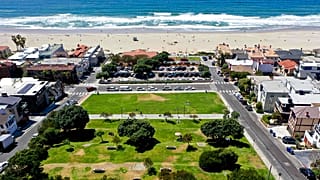Praia de Bruce devolvida aos proprietários