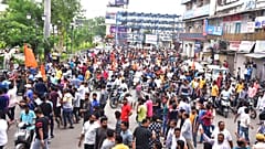 Hindistan'da binlerce kişi terzi cinayetini protesto için yürüdü