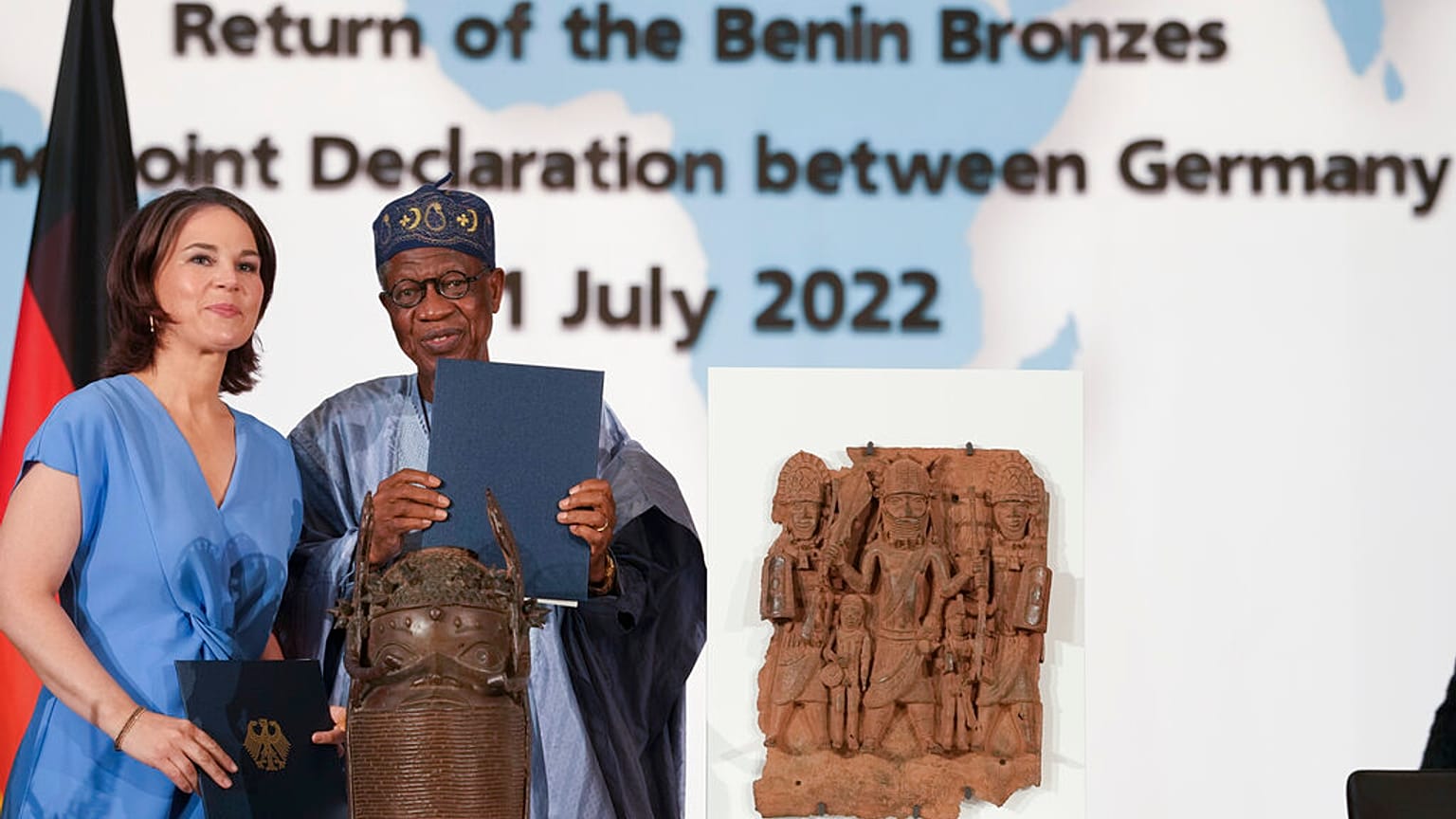 La ministre allemande des Affaires étrangères Annalena Baerbock et le ministre nigérian de la culture Lai Mohammed, Berlin, le 1er juillet 2022