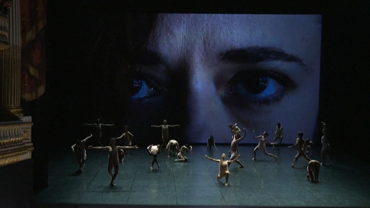 "Mythologies" being performed at the Grand-Théâtre de Bordeaux 