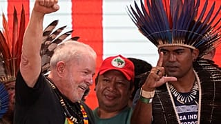 L'ancien président brésilien Luiz Inacio Lula da Silva lors du 18e édition du Campement Terre Libre, à Brasilia, mardi 12 avril 2022. 