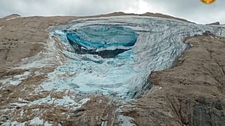 Derrocada surge um dia após ter sido suplantado o recorde de temperatura máxima no local