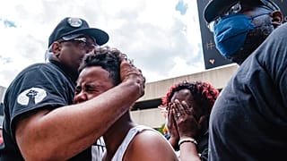 Cidade de Akron em choque com os detalhes da morte de Jayland Walker