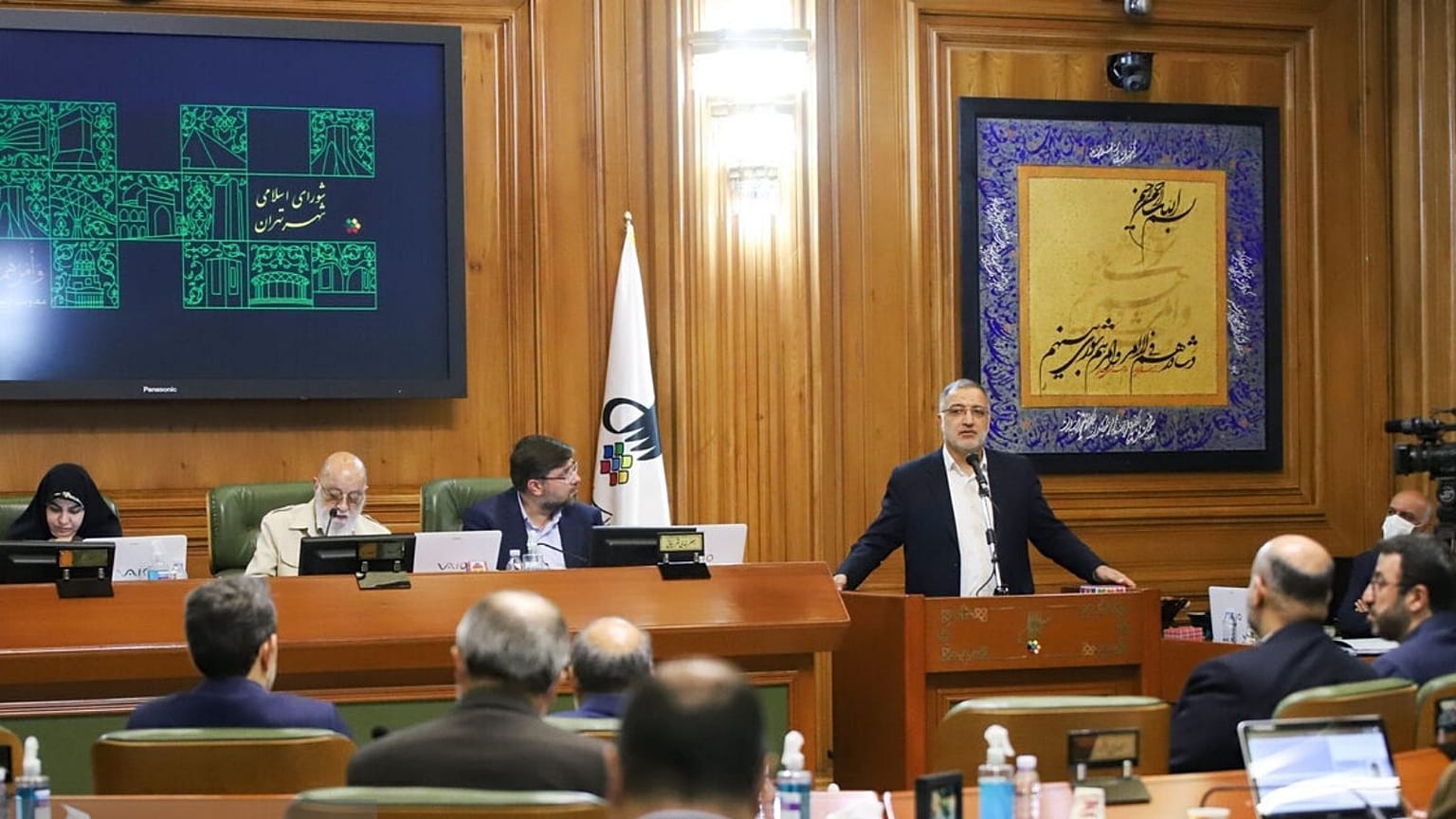 حضور شهردار تهران در جلسه شورای شهر
