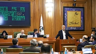 حضور شهردار تهران در جلسه شورای شهر
