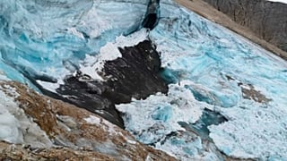 Photo non datée du glacier de la Marmolada, le plus grand glacier des Alpes italiennes.