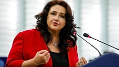 Helena Dalli EU-biztos