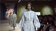 Показ коллекции Dior на Неделе высокой моды в Париже