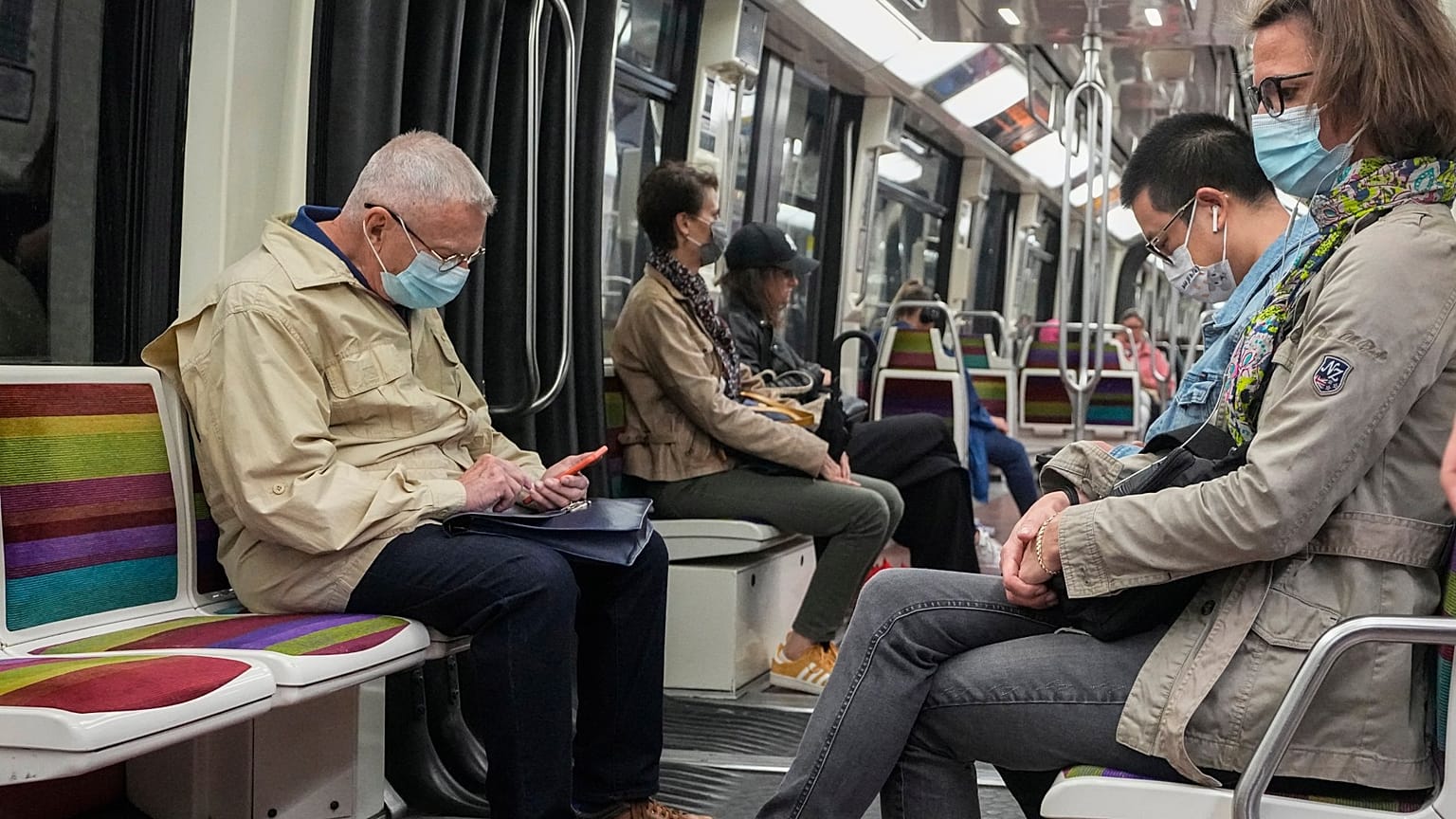 Fransa'nın başkenti Paris'te metro