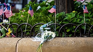 Homenagem às vítimas do tiroteio em Highland Park, Chicago, EUA