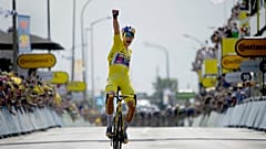 Le Belge Wout van Aert à l'arrivée de la 4ème étape du Tour, à Calais, le 05/07/2022