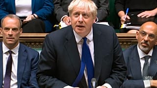 Le Premier ministre britannique Boris Johnson s'exprimant lors la séance hebdomadaire de questions à la Chambre des communes, à Londres, mercredi 6 juillet 2022.
