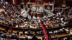 رئيسة وزراء فرنسا إليزابيت بورن تستعرضُ أمام البرلمان برنامج حكومتها السياسي، 6 يوليو 2022.