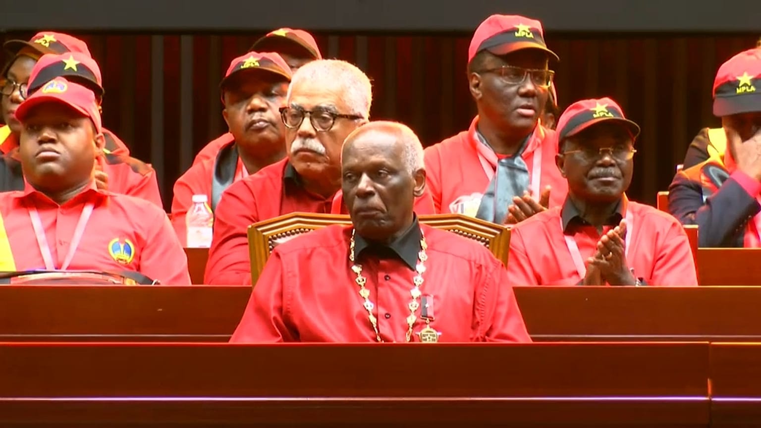 Antigo presidente de Angola e líder do MPLA, José Eduardo dos Santos