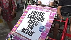 Wieder findet das Festival in Avignon statt, mit Parade, Aufführungen und allem drum und dran.