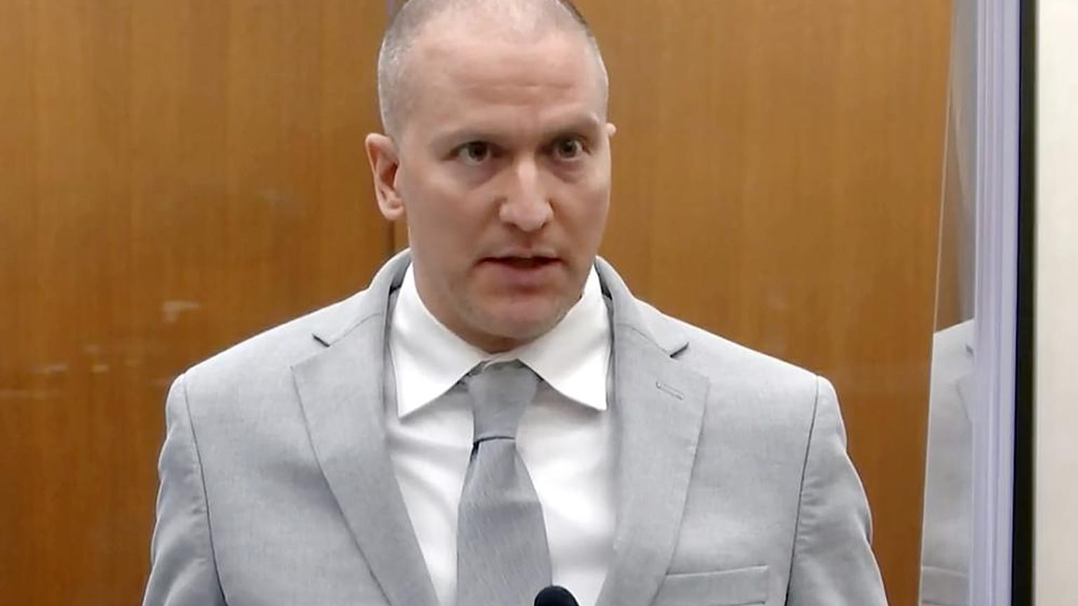 Derek Chauvin a Floyd-ügyben korábban emberölés vádjával már kapott egy 22 éves börtönbüntetést.