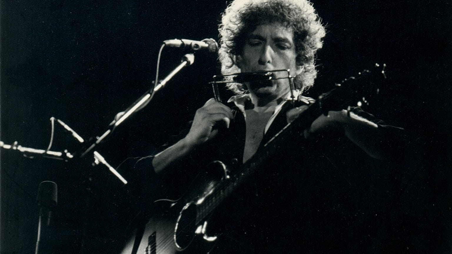  A single copy of Dylan's 1962 hit single sold for a mind-blowing price at Christie's in London 