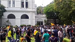 Sri Lanka'da neler oluyor? Derin ekonomik krizin yaşandığı ülkede aylardır protestolar sürüyor. Göstericiler Devlet Başkanlığı Sarayı'na girdi