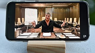 Sedat Peker sosyal medya hesabından yayımladığı videolarda Türk siyasetindeki üst düzey isimlerle ilgil önemli iddialar ortaya atmıştı