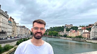 Moving to France without speaking the language is definitely a challenge, but is so worth it.