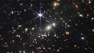 Il primo scatto inviato dal telescopio James Webb: l'immagine ritrae galassie antiche quasi quanto il Big Bang