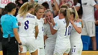 Engländerinnen beim Spiel gegen Norwegen