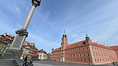 The device was allegedly placed near popular tourists sites in the centre of Warsaw.