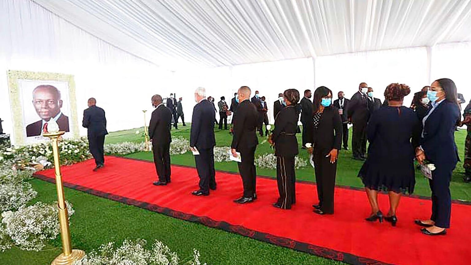 Trauer um Ex-Präsident Dos Santos in Angola