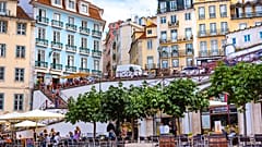 Two European destinations rank highly for expat life, but one favourite destination falls to the bottom 10. 
