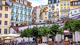 Two European destinations rank highly for expat life, but one favourite destination falls to the bottom 10. 
