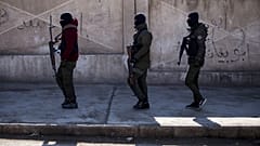 Amerikaiak által támogatott szíriai erők keresik az ISIS terroristáit 