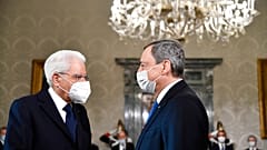 Matarella junto a Draghi