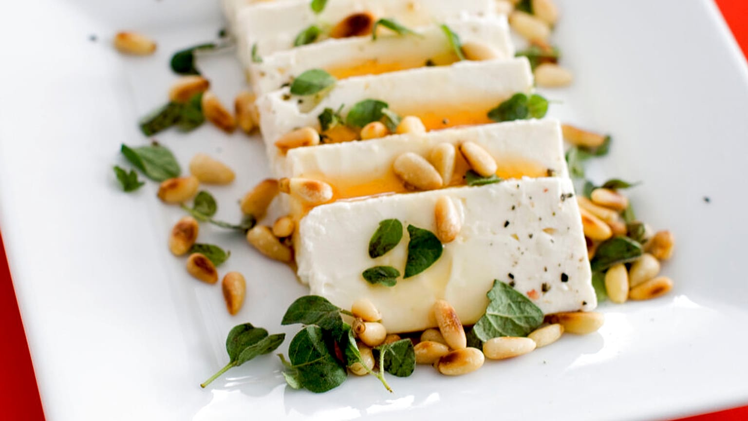 Feta mit Honig und Pinienkernen, undatiert 