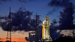 Ο πύραυλος της NASA Artemis στο Κέιπ Κανάβεραλ