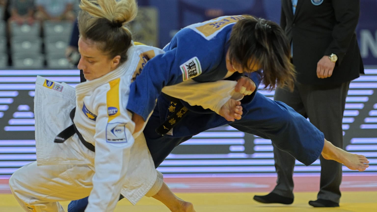 Uta Abe competing at the Grand Prix in Zagreb. 