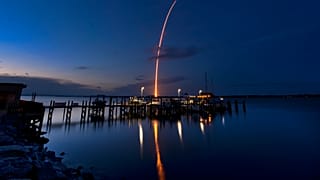Décollage d'une fusée Falcon 9 le 14 juillet 2022