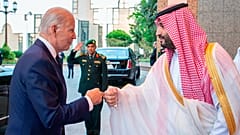 سلام القبضة بين بايدن وبن سلمان 