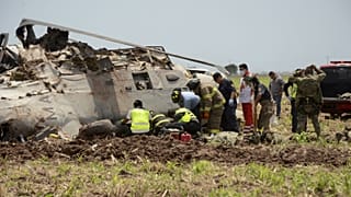 Mentési munkálatok a Black Hawk helikopternél, Los Mochis közelében