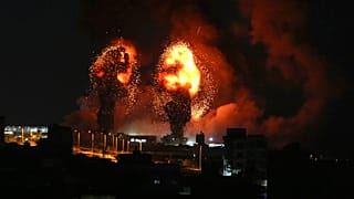 Des avions de combat israéliens ont visé un site de fabrication d'armes du Hamas dans le centre de la bande de Gaza