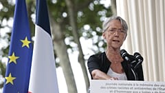 Elisabeth Borne rend hommage aux victimes de la rafle du Vél d'Hiv