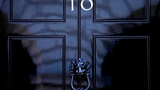 La porte du 10 Downing Street à Londres, vendredi 8 juillet 2022.