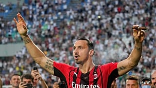 Zlatan Ibrahimovic renueva por un año con el AC Milan