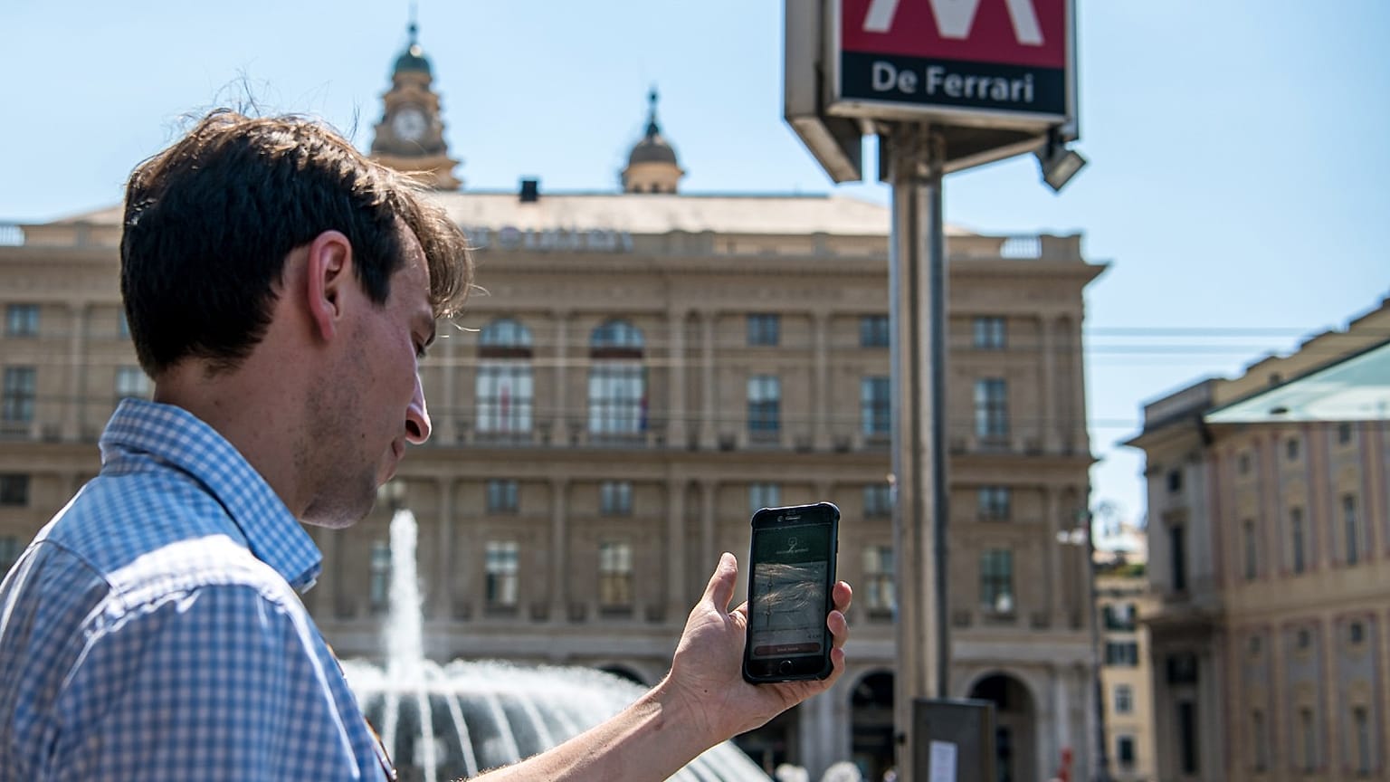Hitachi is trialling a smart mobility service that uses Bluetooth and AI to connect all transport modes in Genoa, Italy.