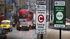 İngiltere'nin başkenti Londra'da 2019'dan bu yana ultra düşük emisyon alanı uygulaması devrede