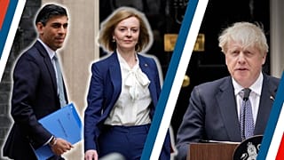 À gauche, Rishi Sunak, au centre, Liz Truss. À droite Boris Johnson