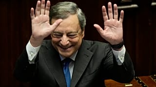 Премьер-министр Италии Марио Драги после выступления в парламенте 21 июля 2022.