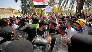 Irak'ta 9 kişinin öldüğü saldırı sonrası Bağdat'taki Türk Büyükelçiliği önünde protesto gösterisi yapıldı