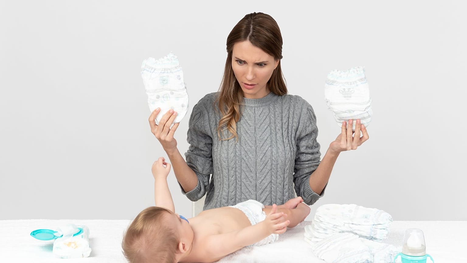 عکس تزیینی از نوزاد و مادرش